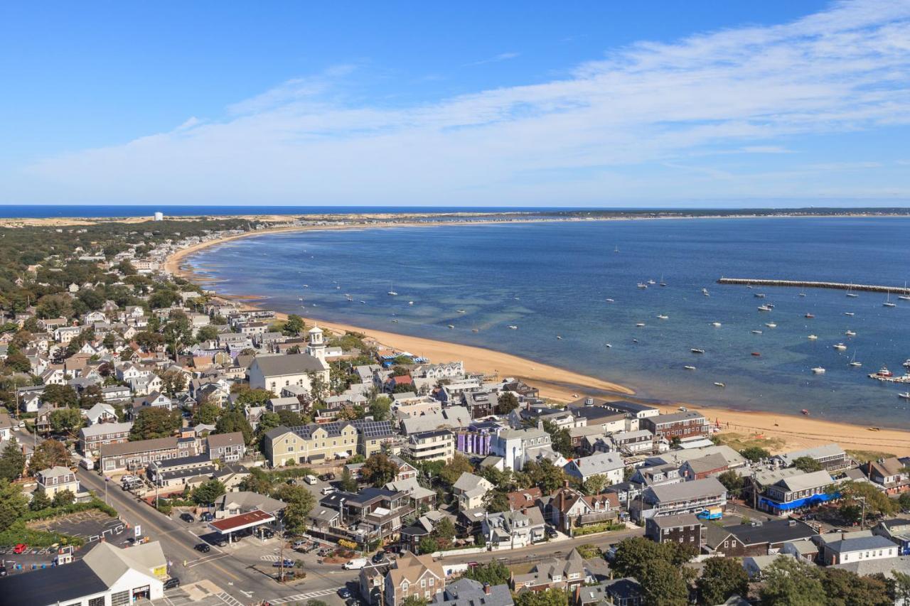 Long Pier Lodge Провинстаун Экстерьер фото